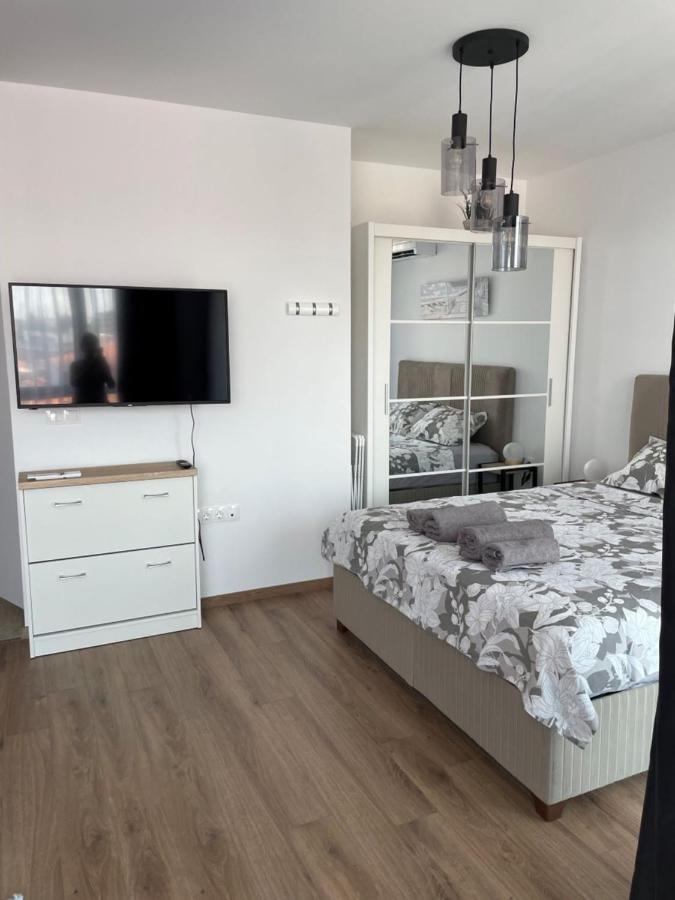 Sunny Studio Azur Св. Св. Константин и Елена Екстериор снимка